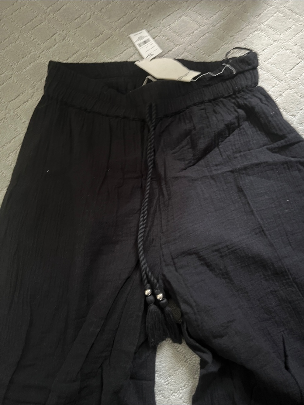 Wide-Leg gauzy black elastic waist pant medium - Picture 2 of 5